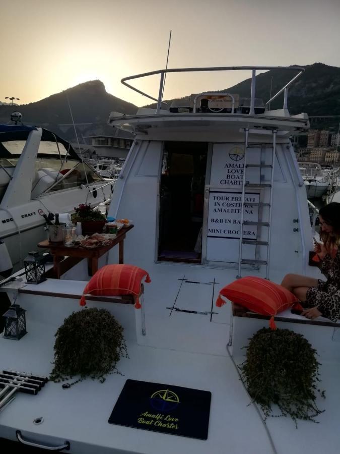 Cullati Dal Mare Deluxe-B&B On Board Salerno Exterior photo