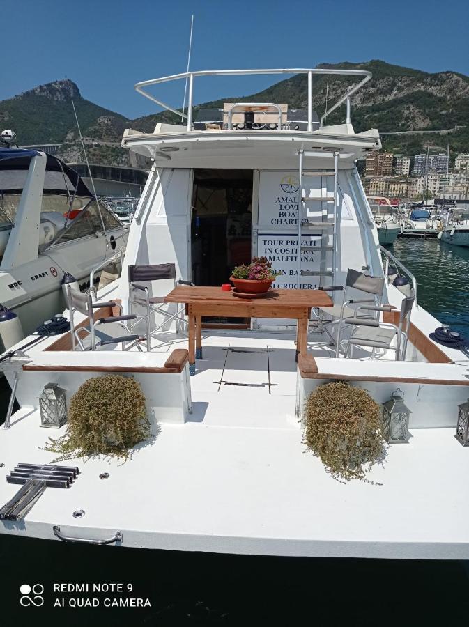 Cullati Dal Mare Deluxe-B&B On Board Salerno Exterior photo